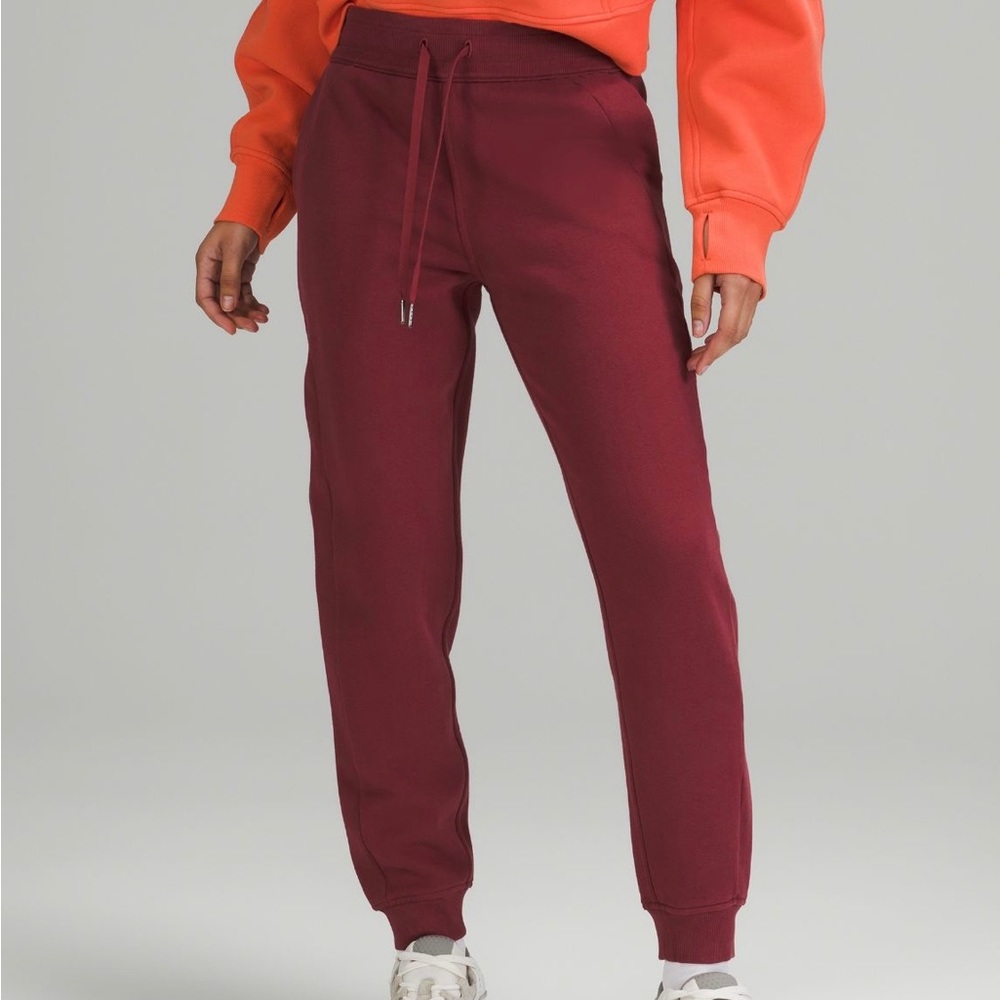 Lululemon scuba high rise jogger.